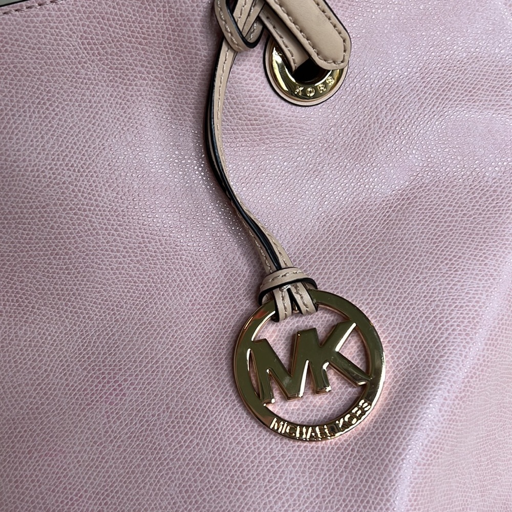 Pink Michael Kors Jet Set Tote bag! - Picture 6 of 13